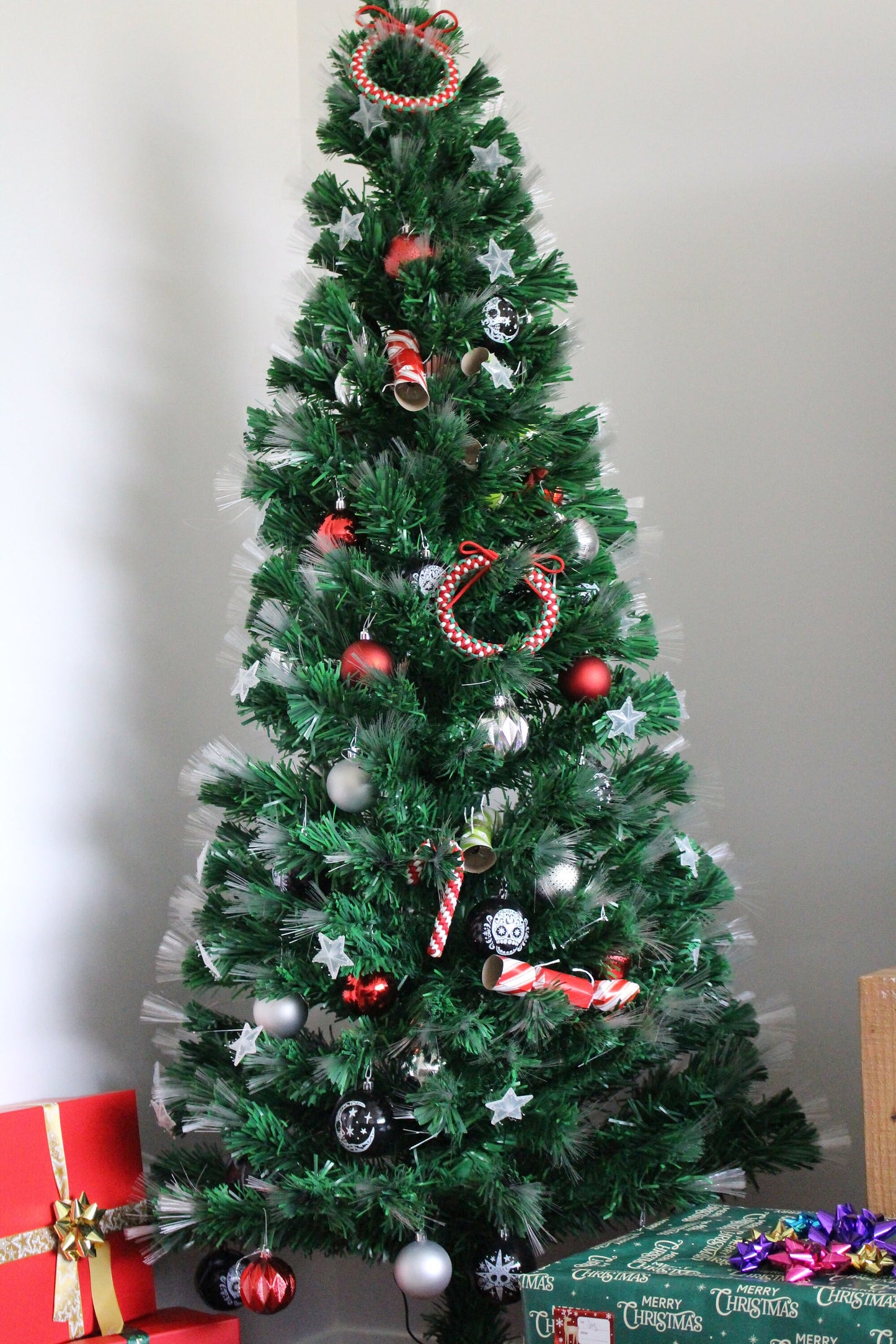 Christmas Tree Paracord Wreath And Candy Cane Ornament